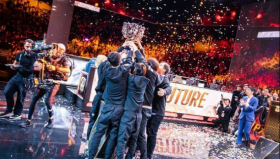 封神之战！RNG中单Tangyuan单场斩获五杀，国产中单的希望。